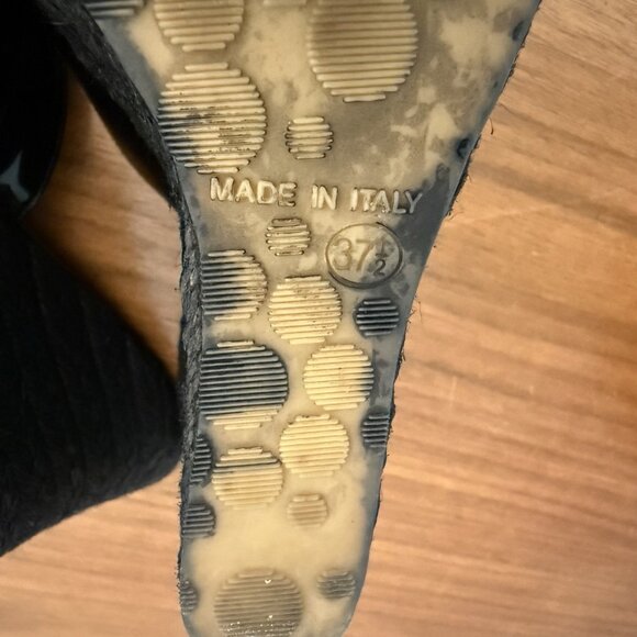 Jimmy Choo Phyllis Espadrille Wedges Mixmatch L: 37.5 / R: 37 Black Patent - Picture 11 of 12